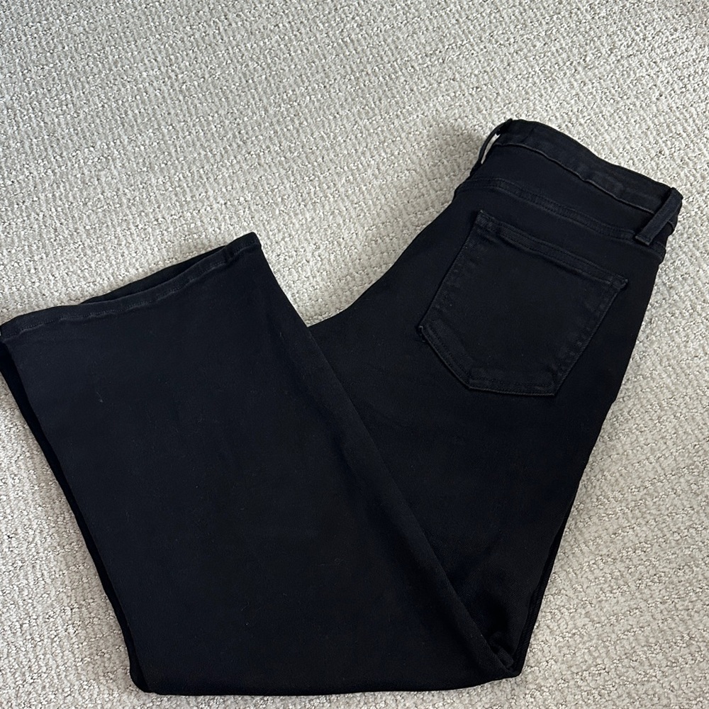 Just Black Classic Jet-Black Wide Leg Cropped Jeans